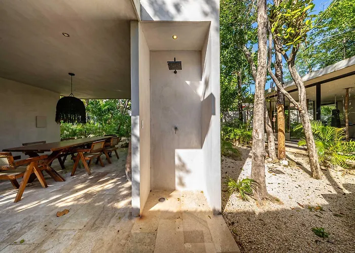 Seremonia With Rooftop Pool & Club Access Villa *
