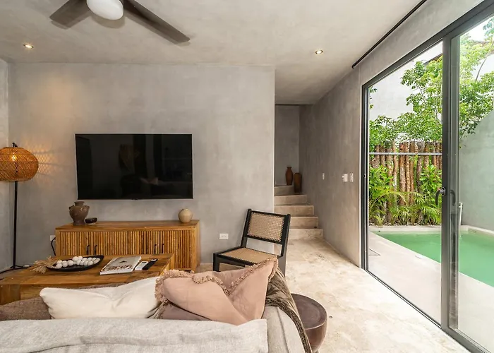 Seremonia With Rooftop Pool & Club Access Villa